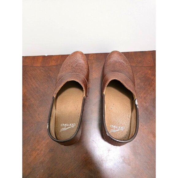 Dansko Women's Embossed Brown Leather Clogs Mom Core Size 39 - Picture 5 of 13